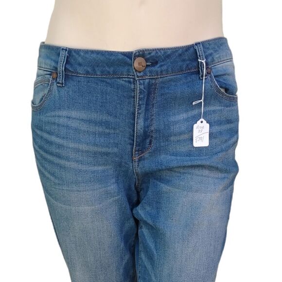 539112..1822 Denim Bootcut Jeans Size 33, W34" 26"Inseam  10"Rise - Picture 1 of 6